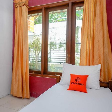 Koolkost Syariah Near Malioboro Area Hostel Γιογκιακάρτα Εξωτερικό φωτογραφία