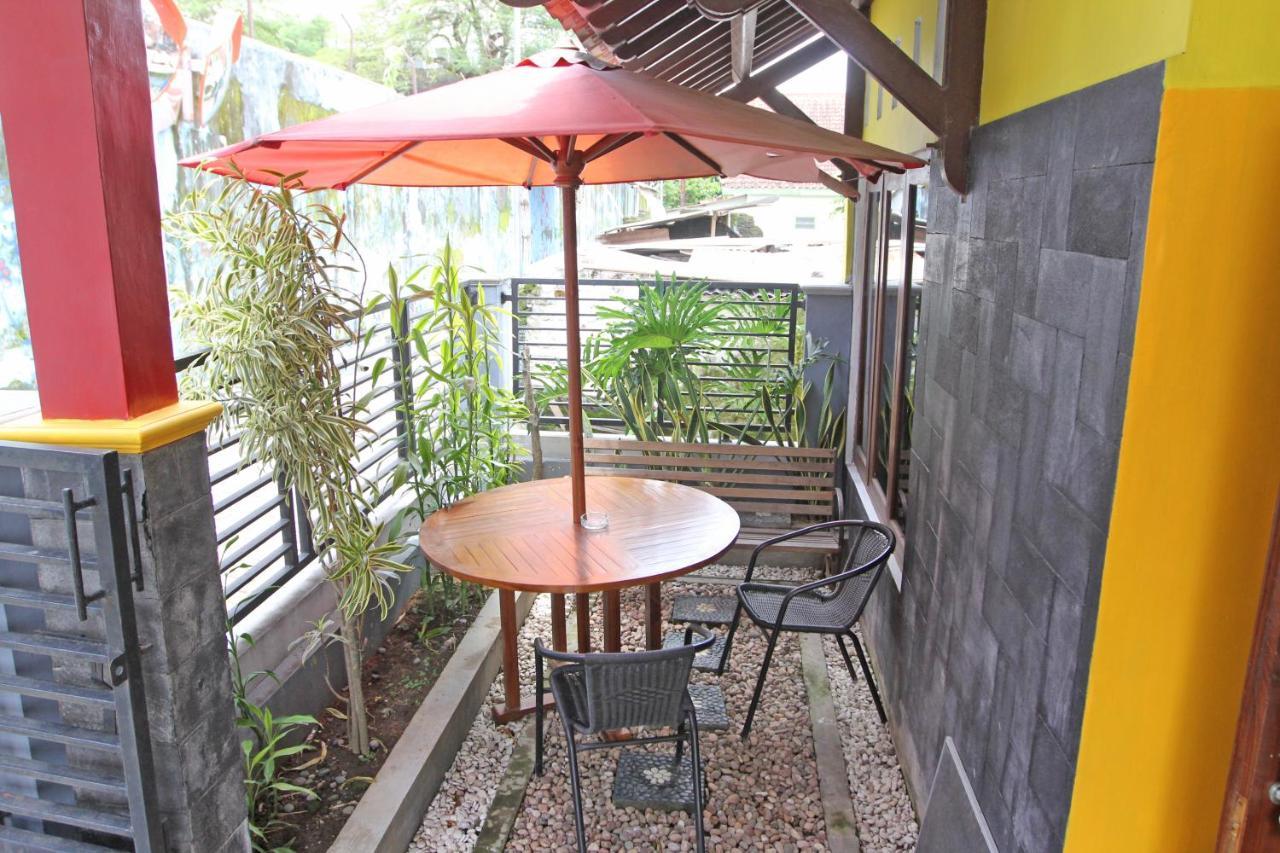 Koolkost Syariah Near Malioboro Area Hostel Γιογκιακάρτα Εξωτερικό φωτογραφία