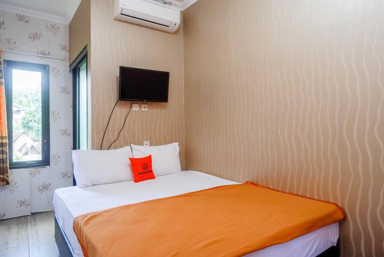 Koolkost Syariah Near Malioboro Area Hostel Γιογκιακάρτα Εξωτερικό φωτογραφία