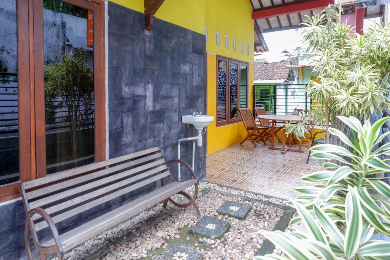 Koolkost Syariah Near Malioboro Area Hostel Γιογκιακάρτα Εξωτερικό φωτογραφία