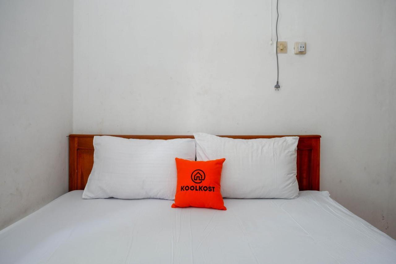 Koolkost Syariah Near Malioboro Area Hostel Γιογκιακάρτα Εξωτερικό φωτογραφία