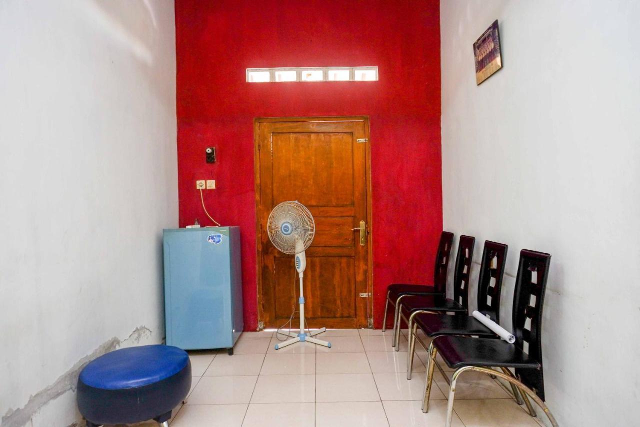 Koolkost Syariah Near Malioboro Area Hostel Γιογκιακάρτα Εξωτερικό φωτογραφία
